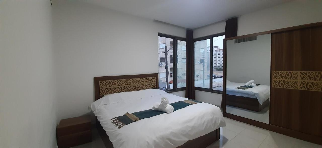 Furnished Apartments Near Mcdonald'S Al-Madina Al-Monawara St 安曼 外观 照片