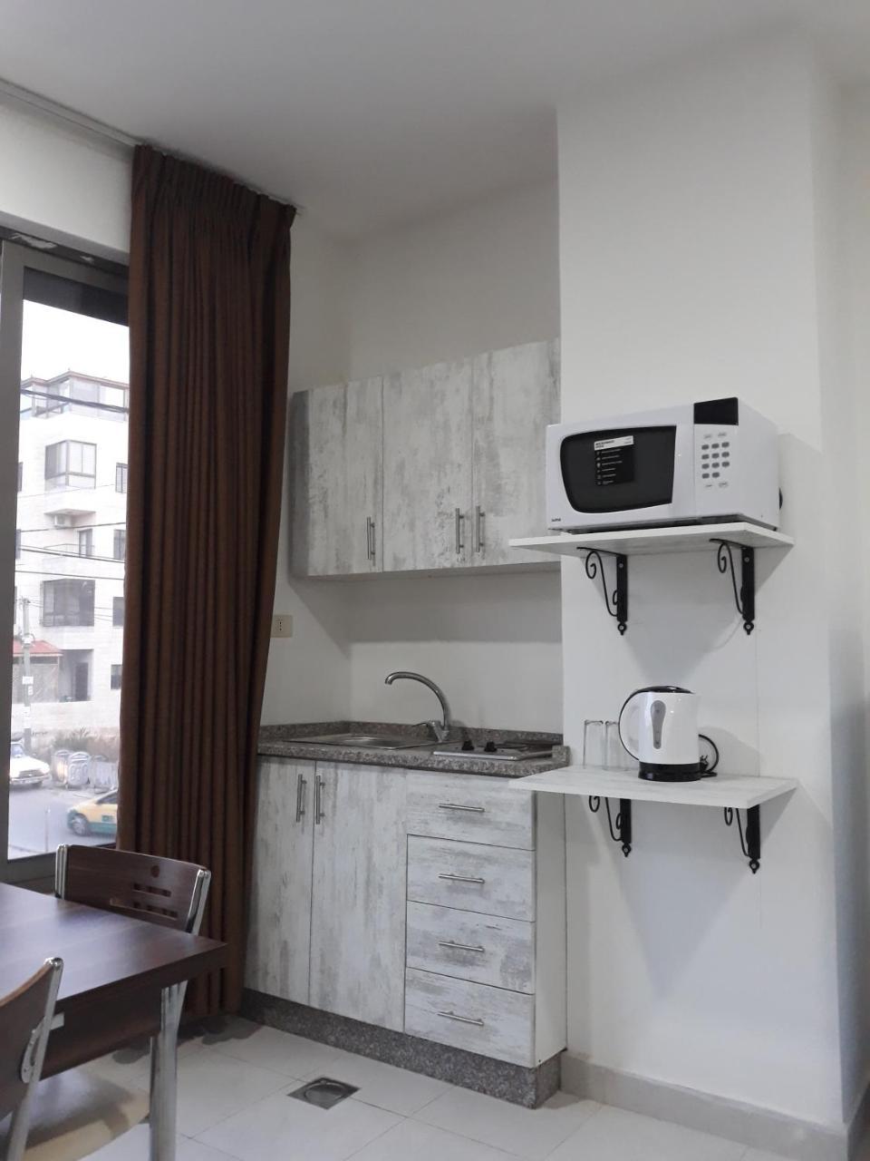 Furnished Apartments Near Mcdonald'S Al-Madina Al-Monawara St 安曼 外观 照片